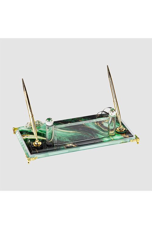 Kristal Masa İsimliği