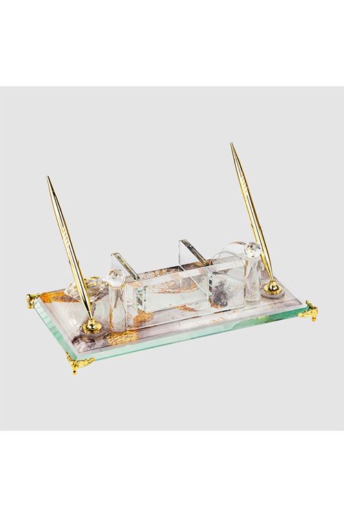 Kristal Masa İsimliği