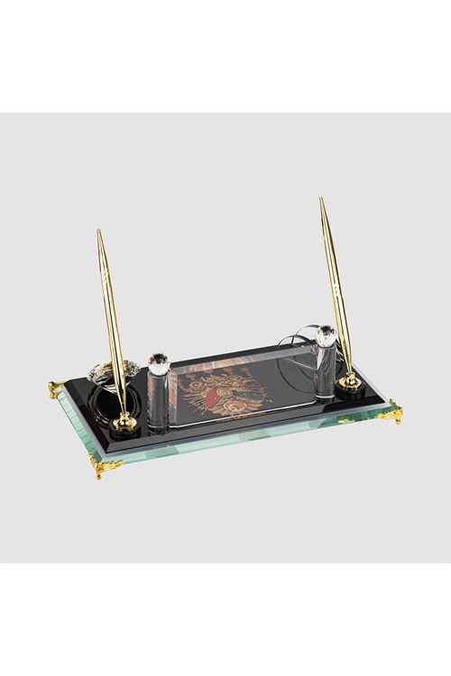 Kristal Masa İsimliği