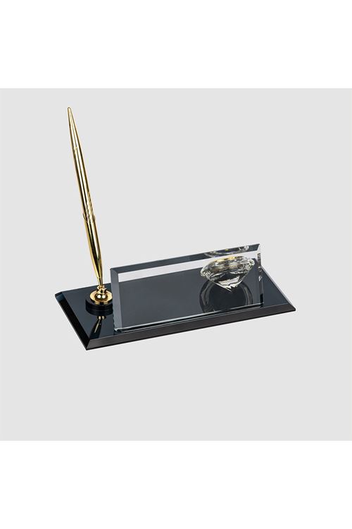 Kristal Masa İsimliği